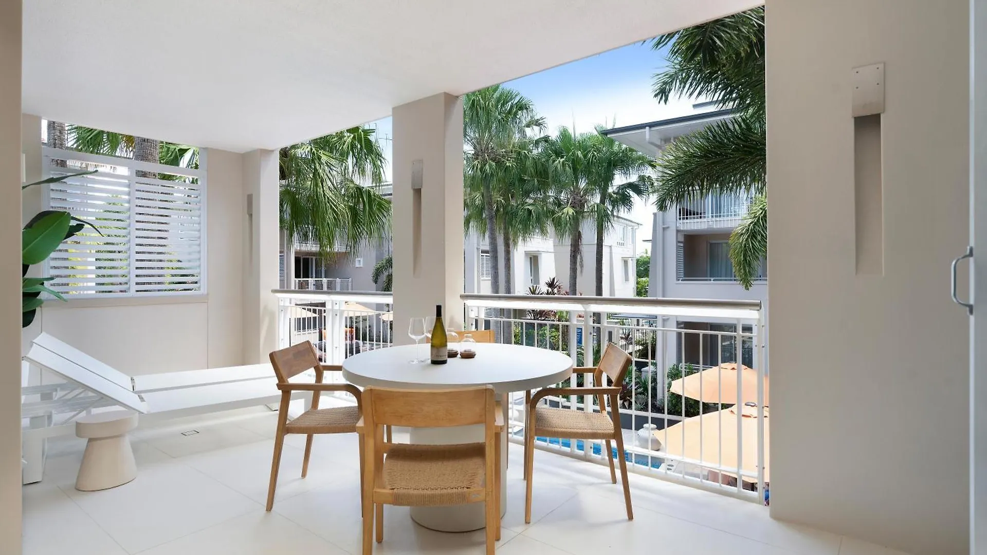 *** Resort Laguna On Hastings Noosa Heads Australia